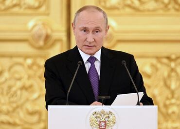 Rusia considera "profundamente inmoral" no invitarle al entierro de Isabel II