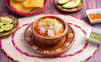 Pozole y cuatro comidas mexicanas más entre las 50 mejores sopas del mundo, según Taste Atlas 