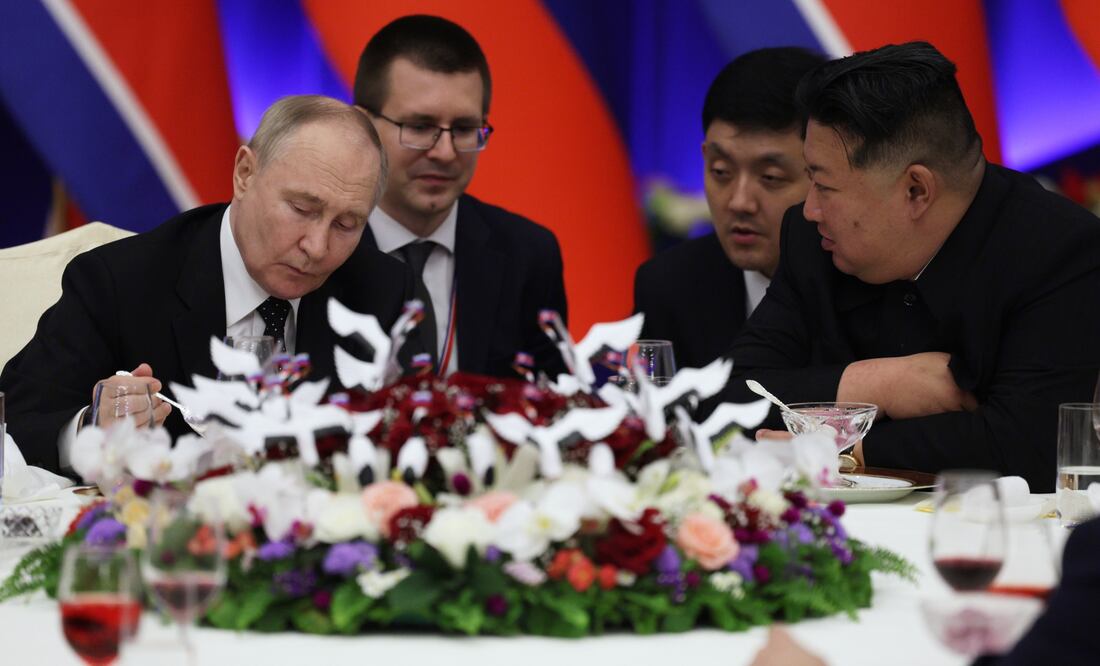 Putin y Kim Jong Un firman histórico acuerdo de defensa mutua en Pyongyang  EFE/EPA/GAVRIIL GRIGOROV / SPUTNIK / KREMLIN POOL MANDATORY CREDIT