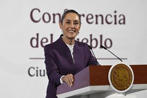 Sheinbaum responde a elogios de Trump, quien la calificó como "mujer fantástica", "elegante" y "amable"