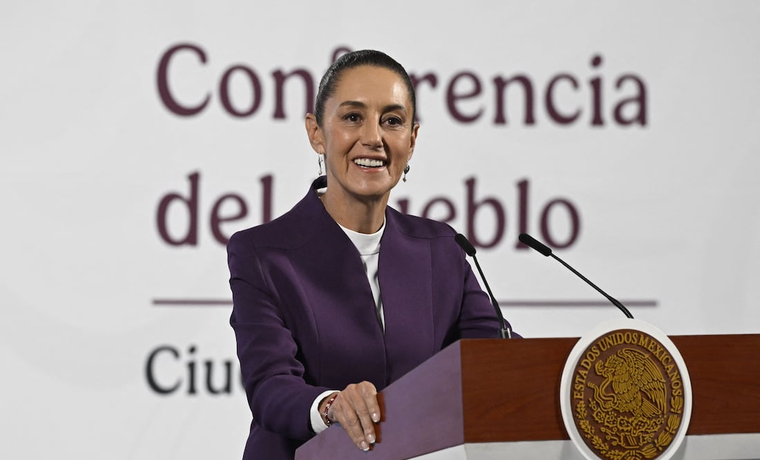 Sheinbaum responde a Trump: Anunciará medidas arancelarias y no arancelarias contra EU. (Photo by Alfredo ESTRELLA / AFP)