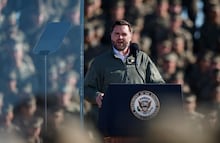 JD Vance: "Los extraterrestres podrían ser ángeles o demonios... existen fuerzas invisibles que manipulan el mundo". VIDEO