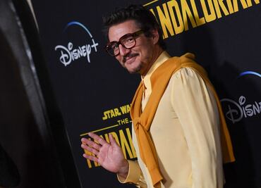 El gesto viral de Pedro Pascal: El actor baila 'La del moño colorado' en masiva protesta 'No Kings', en Los Ángeles