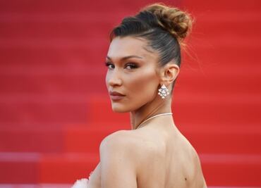 Bella Hadid presume abdomen plano en sesión de fotos