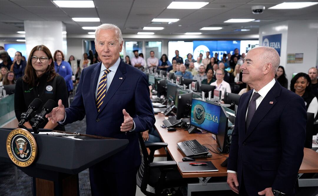 Joe Biden visita FEMA /EFE/EPA/Yuri Gripas / POOL