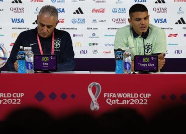 Gato interrumpe la rueda de prensa de Brasil y lo sacan así (video)