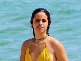 El diminuto bikini con el que Camila Cabello lució sus curvas en Miami