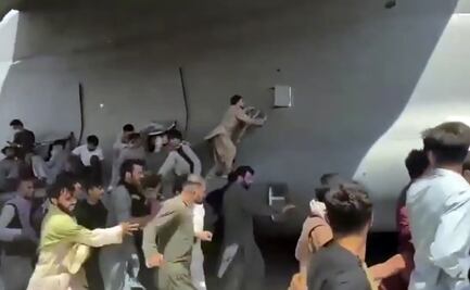 Aeropuerto de Kabul reanuda operaciones tras invasión de civiles