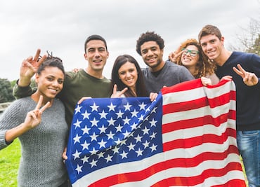 ¿Estás estudiando la Universidad? Conoce las estancias de liderazgo que Estados Unidos tiene para ti (sin inglés)