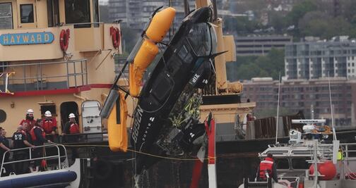 Dos heridos tras estrellarse un helicóptero en el río Hudson, NY