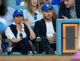Abuchean a Harry y Meghan en plena Serie Mundial: la ‘kiss cam’ los expone ante miles de fans. VIDEO
