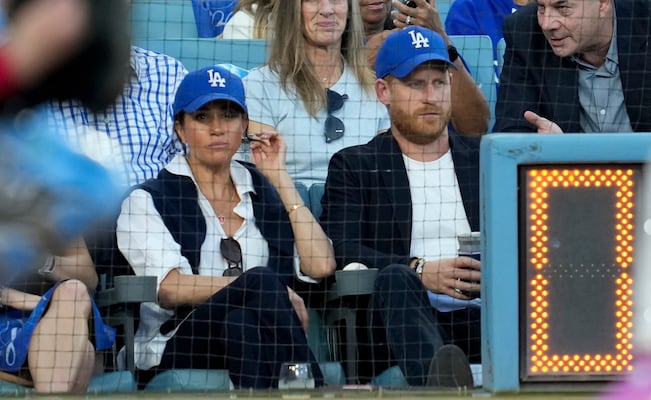 Abuchean a Harry y Meghan en plena Serie Mundial: la ‘kiss cam’ los expone ante miles de fans. VIDEO