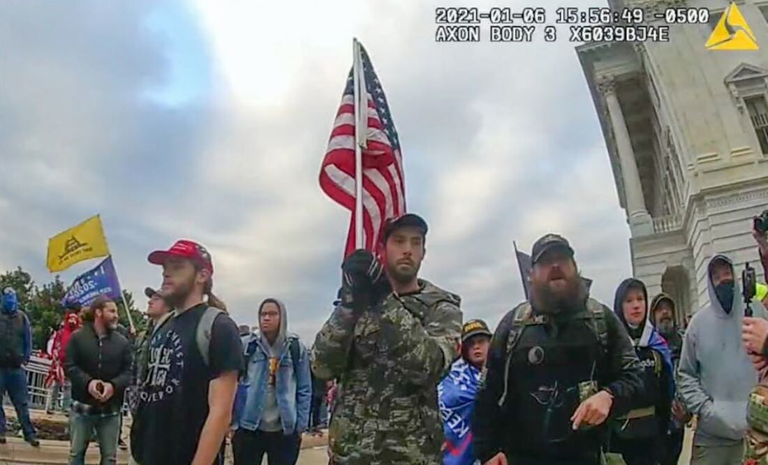 Asalto al Capitolio: Exlíder de Proud Boys enfrenta petición de 33 años de prisión por conspiración sediciosa .Foto AP