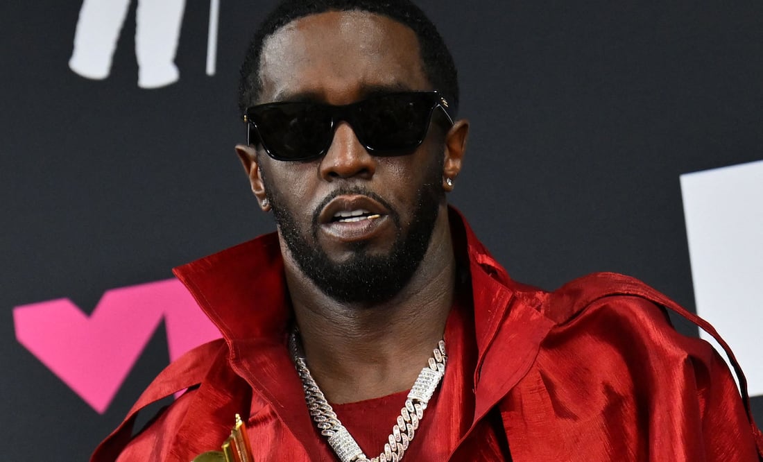 El rapero Diddy se disculpa luego de que video lo mostrara golpeando a su pareja. Foto: AP