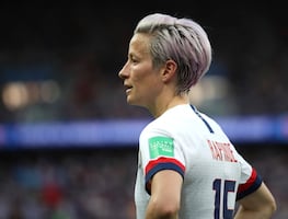 Megan Rapinoe, la icono del futbol femenino, se retira: Un legado de éxito y activismo. VIDEO