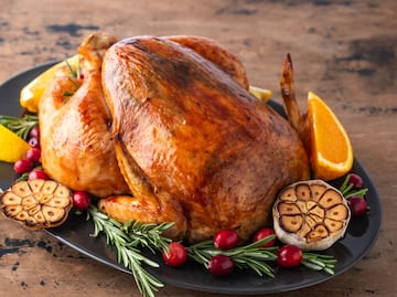 ¿Se deben refrigerar las sobras de la cena de Acción de Gracias? Esto dicen los expertos