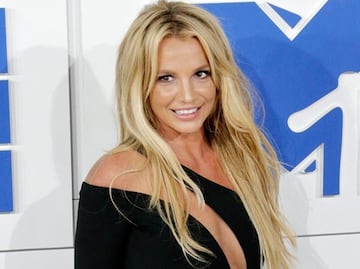 Britney Spears presume su rutina de ejercicio con sexy top