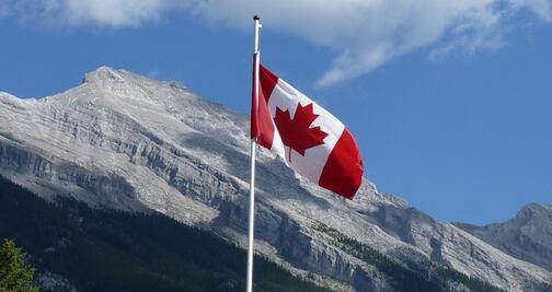 Ofrecen trabajo a mexicanos en elaboración de extractos en Canadá