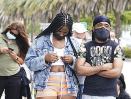 Miami dará una identificación a indocumentados