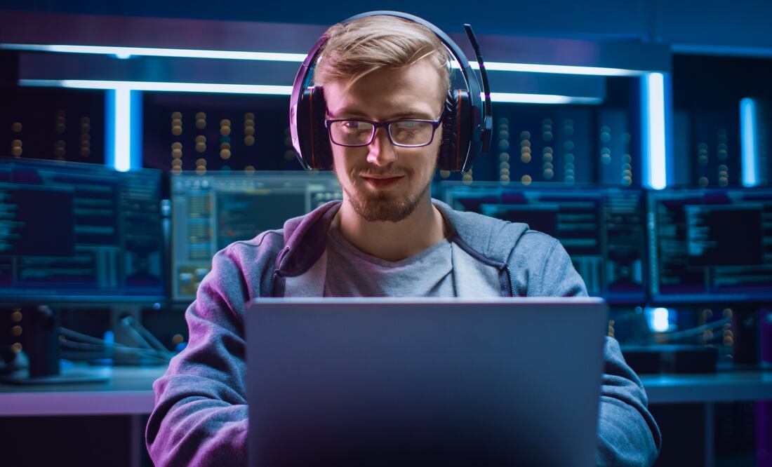 Harvard ofrece 5 cursos gratis sobre tecnología y videojuegos: ¿cuáles son los requisitos? iStock/gorodenkoff