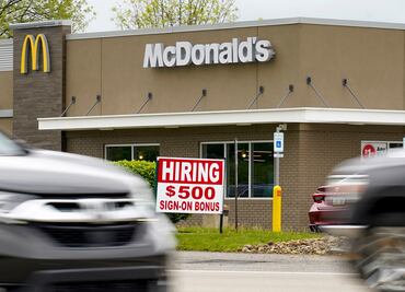 Entre 11 y 20 dólares la hora: McDonald's aumenta salarios en restaurantes