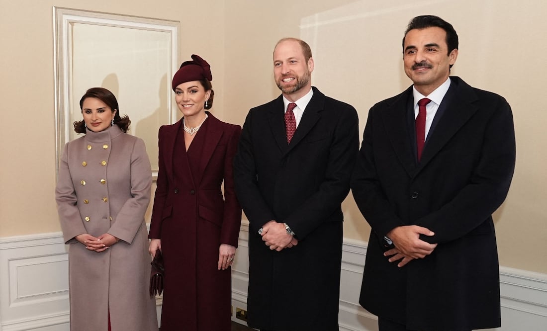 Critican a emir de Qatar por grosero gesto hacia Kate Middleton. ¿Qué hizo? Foto: AFP