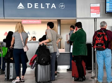 COVID-19: Nuevas restricciones y consejos de los CDC para viajeros