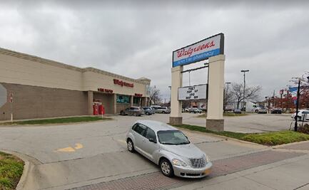 Mujer escupe contra clientes que le pidieron usar cubrebocas en Iowa