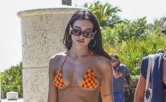 Dua Lipa y el bikini negro con el que presumió una figura 'irreal'