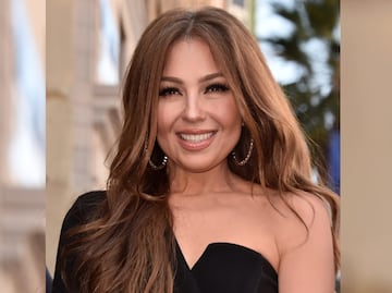 Thalía irradia belleza con vestido ajustado en el Paseo de la Fama de Hollywood