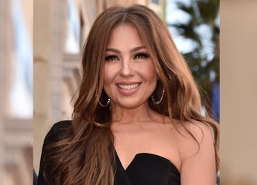 Thalía irradia belleza con vestido ajustado en el Paseo de la Fama de Hollywood