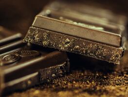 Vinculan la ingesta de chocolates con menor riesgo de enfermedad cardíaca