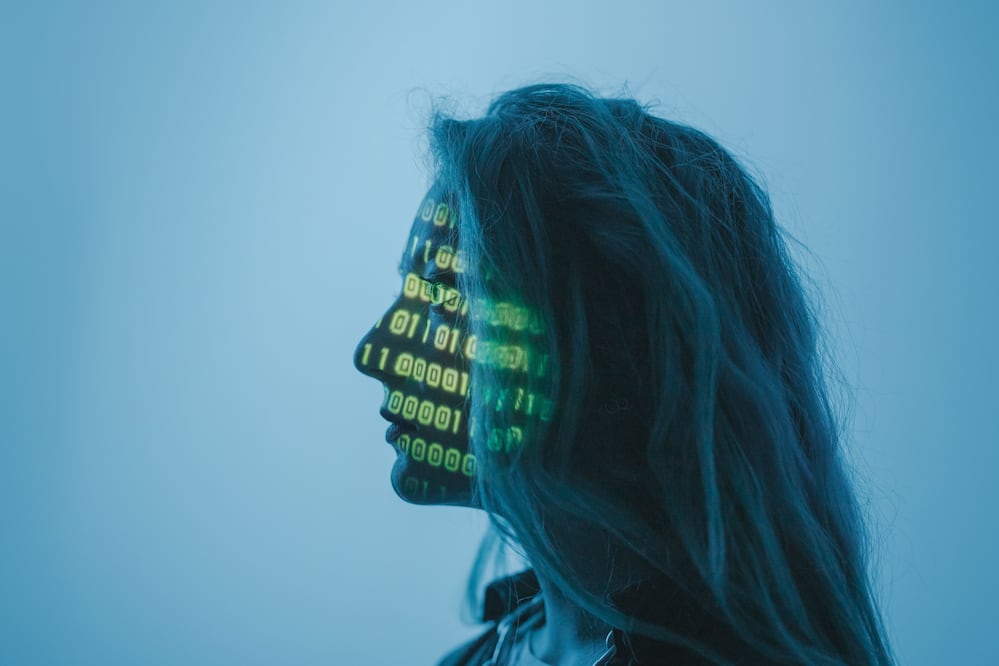 IA podría matar a todos los humanos antes de 2030, advierte ingeniero de OpenAI y Anthropic tras renunciar. Foto: Pexels