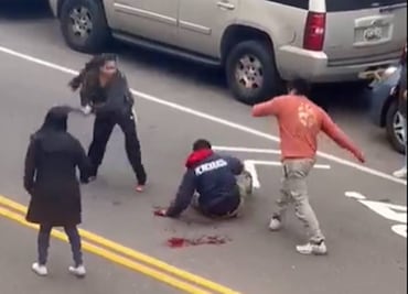 Video. Hombre es atacado brutalmente por lugar de estacionamiento de Nueva York
