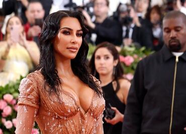 Kim Kardashian cautiva con look de látex en after party