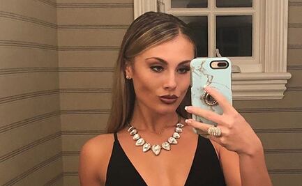 La novia de Luis Miguel conquista Instagram con vestido de raja