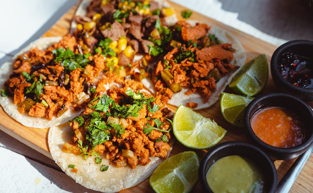 Día del Taco 2025. ¿Cuál es el mejor taco del mundo, según Taste Atlas? Spoiler, no es el de pastor. Foto: Canva