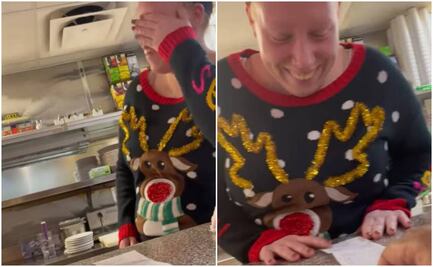 Mesera recibe propina de mil dólares como regalo de Navidad en Wisconsin 