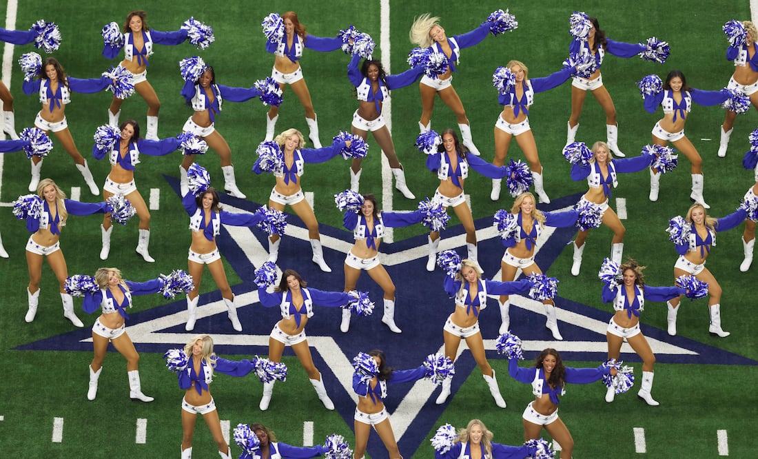 Porristas de los Dallas Cowboys reciben aumento del 400% ¿Cuánto ganan? (AP Photo/Gareth Patterson, File)