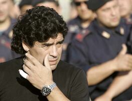 Maradona, una vida marcada por sus problemas de salud y sus adicciones