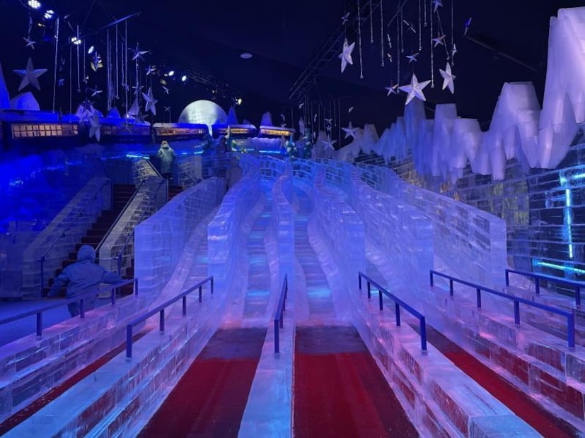 Desfile, castillos de hielo, luces: conoce Grapevine, la capital de la Navidad en Texas