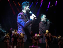 Video. Policía de Japón silencia a la Banda El Recodo que ofrecía concierto en la calle