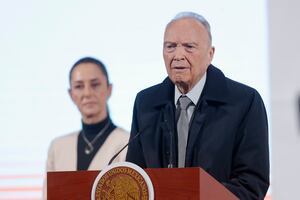 "Increíble que autoridades locales no supieran de fosas en Jalisco: Gertz Manero