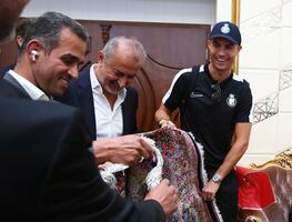 Cristiano Ronaldo desata la locura en Irán. FOTOS