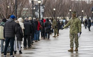 Más de mil militares apoyarán en vacunación de EU