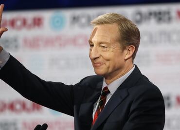 Aspirante demócrata ofrece legalizar a millones de indocumentados