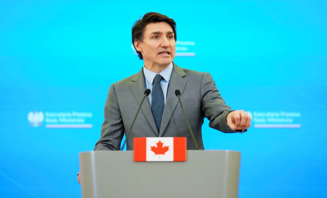 Canadá recibe notificación de que aranceles de Trump del 25% entrarán en vigor el martes. Foto: AP