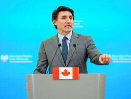 Canadá recibe notificación de que aranceles de Trump del 25% entrarán en vigor el martes