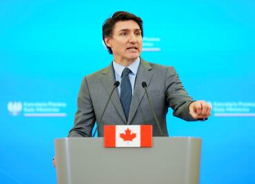 Canadá recibe notificación de que aranceles de Trump del 25% entrarán en vigor el martes