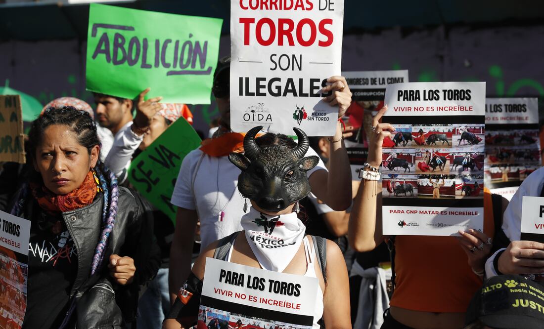 CDMX prohíbe corridas con muerte del toro y uso de armas punzocortantes. EFE/ Mario Guzmán